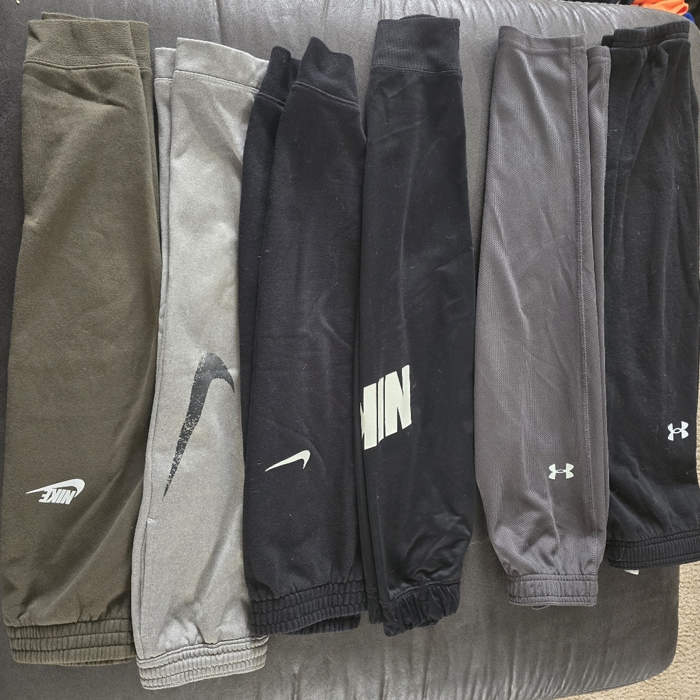 COPY - Boys 6 nike sweatpants bundle